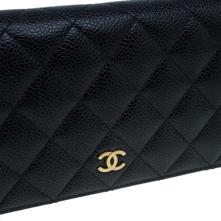 Pre Owned Chanel Black Quilted Caviar Bi-Fold Wallet