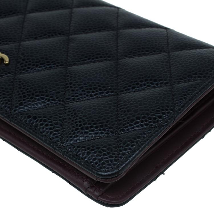 Pre Owned Chanel Black Quilted Caviar Bi-Fold Wallet