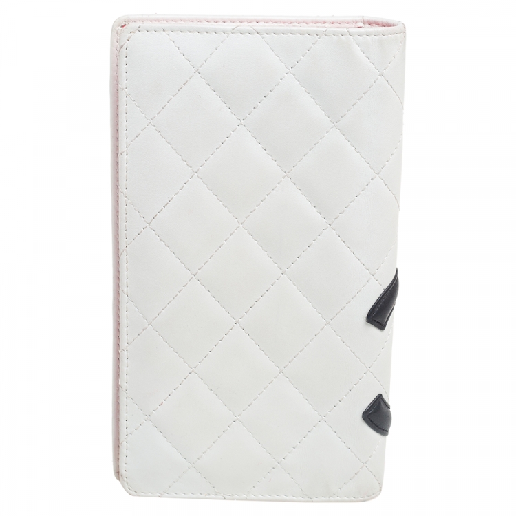 Pre Owned Chanel White Quilted Leather Cambon Ligne Bifold Wallet