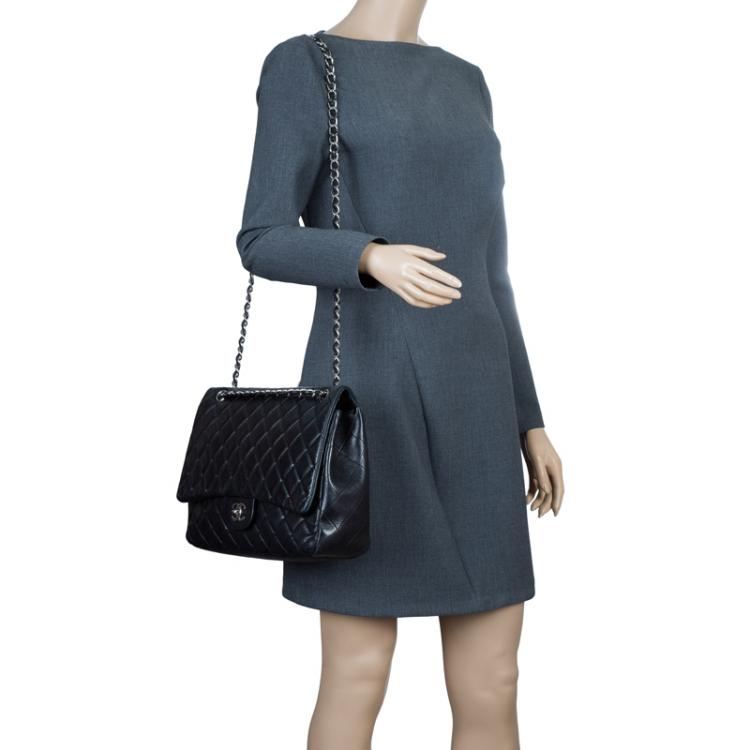 Pre Owned Chanel Black Quilted Leather Maxi Classic Single Flap Bag