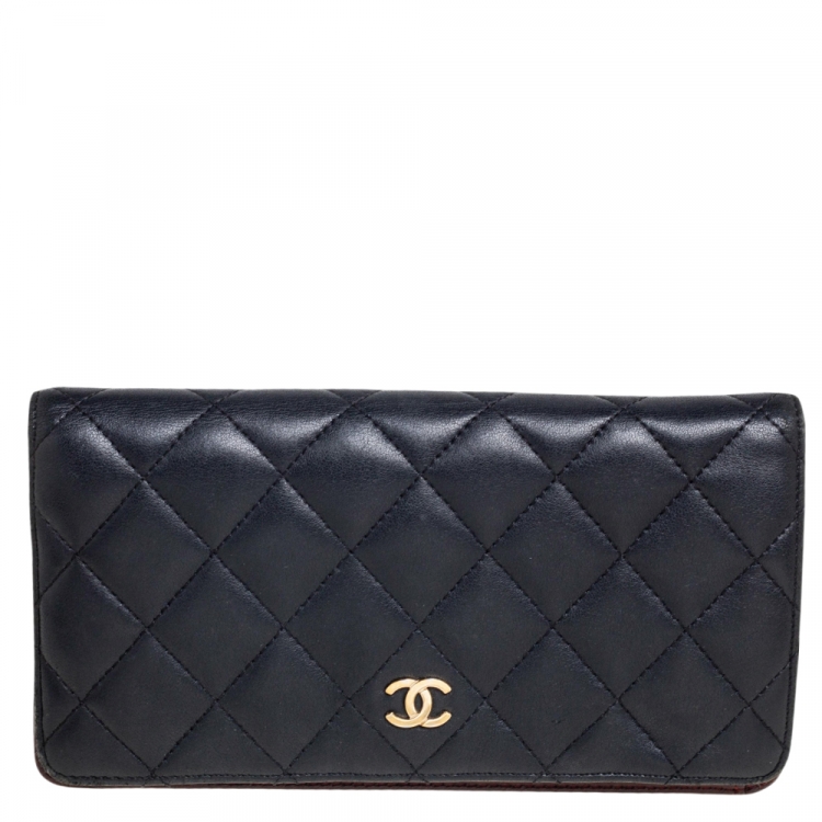 Chanel quilted leather yen shops wallet