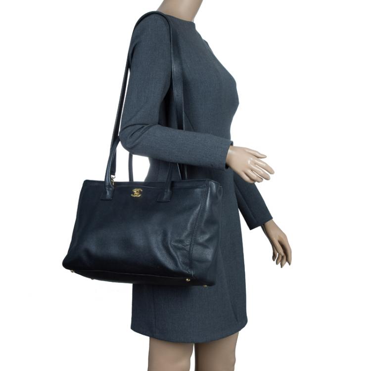 Pre Owned Chanel Black Caviar Leather Cerf Shopper Tote