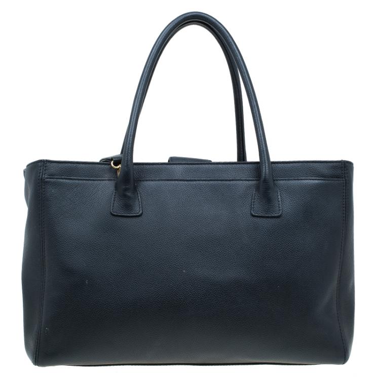 Pre Owned Chanel Black Caviar Leather Cerf Shopper Tote