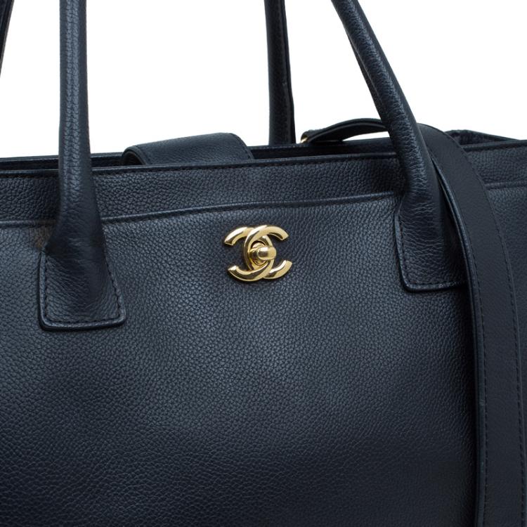 Pre Owned Chanel Black Caviar Leather Cerf Shopper Tote