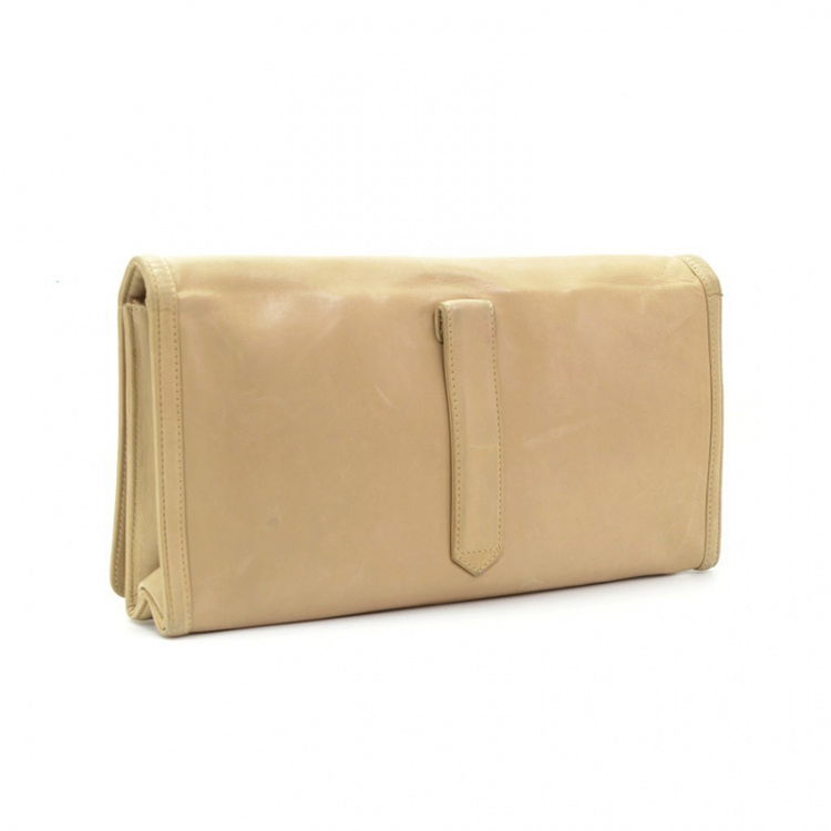 Pre Owned Chanel Beige Lambskin CC Flap Clutch