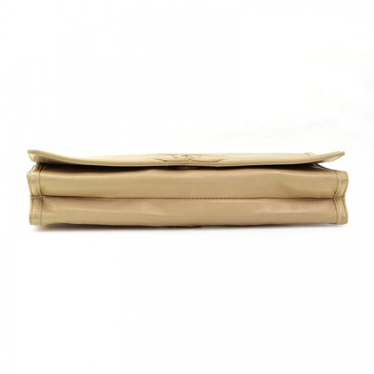 Pre Owned Chanel Beige Lambskin CC Flap Clutch