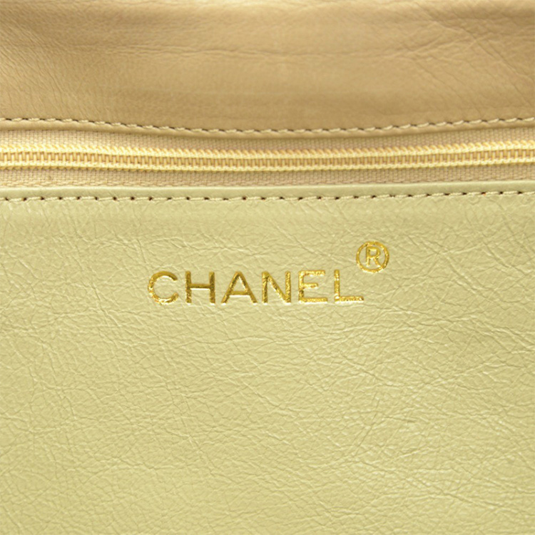 Pre Owned Chanel Beige Lambskin CC Flap Clutch