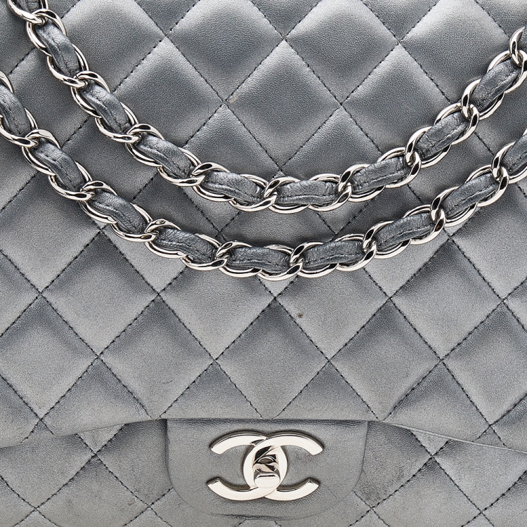 Pre Owned Chanel Grey Quilted Leather Maxi Classic Single Flap Bag