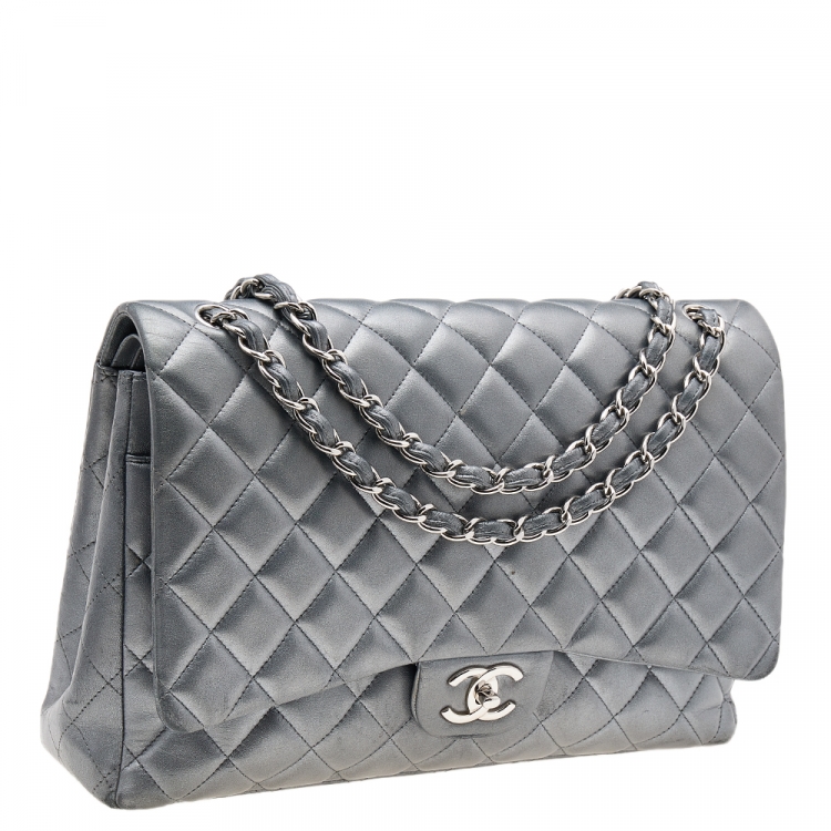 Pre Owned Chanel Grey Quilted Leather Maxi Classic Single Flap Bag
