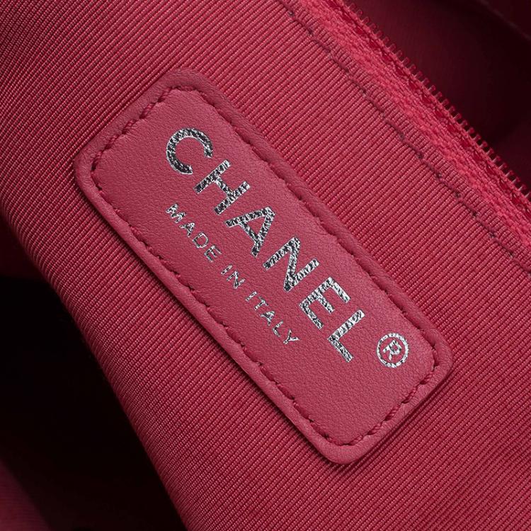 Pre Owned Chanel White/Red Ombre Quilted Caviar Jumbo Single Flap Bag