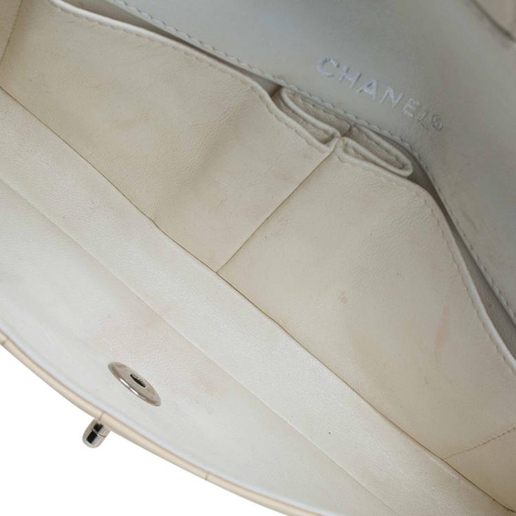 Pre Owned Chanel Beige/Black Bar Quilted Patent East West Flap Bag