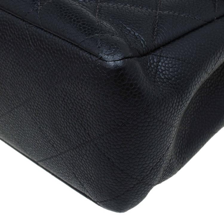 Pre Owned Chanel Black Quilted Caviar Leather Jumbo Classic Single Flap Bag