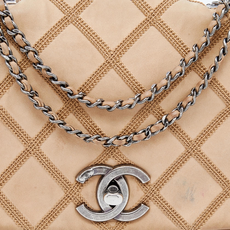 مملوكة مسبقًا Chanel Beige Diamond Stitch Nubuck Leather Small Flap Bag