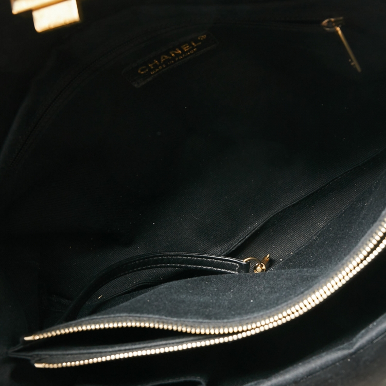 Pre Owned Chanel Black Quilted Crinkled Leather Reissue 2.55 Grand Shopping Bag