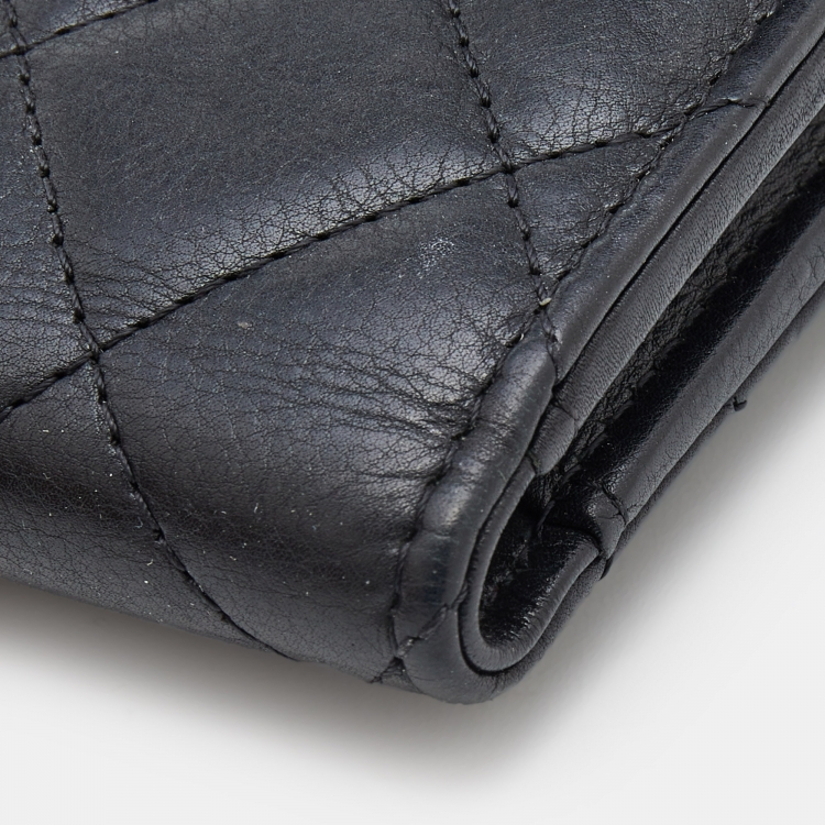 Pre Owned Chanel Black Quilted Leather Pearl CC Bifold Wallet