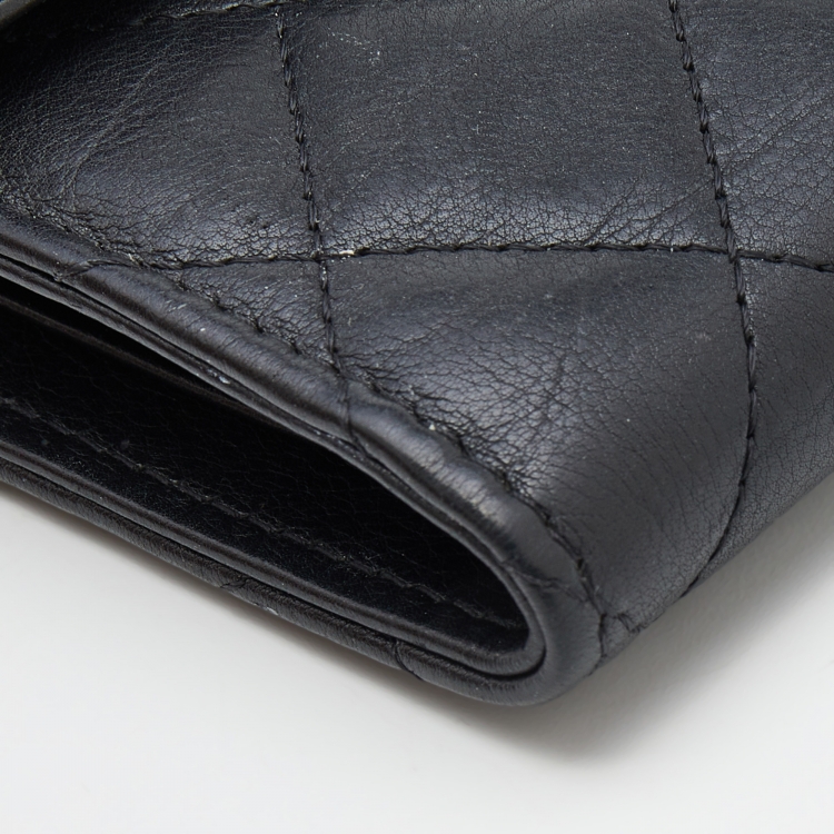 Pre Owned Chanel Black Quilted Leather Pearl CC Bifold Wallet