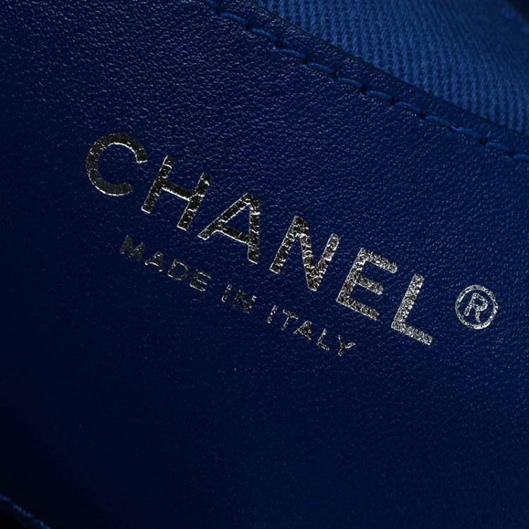 Pre Owned Chanel Blue Quilted Patent Medium Just Mademoiselle Bowling Bag