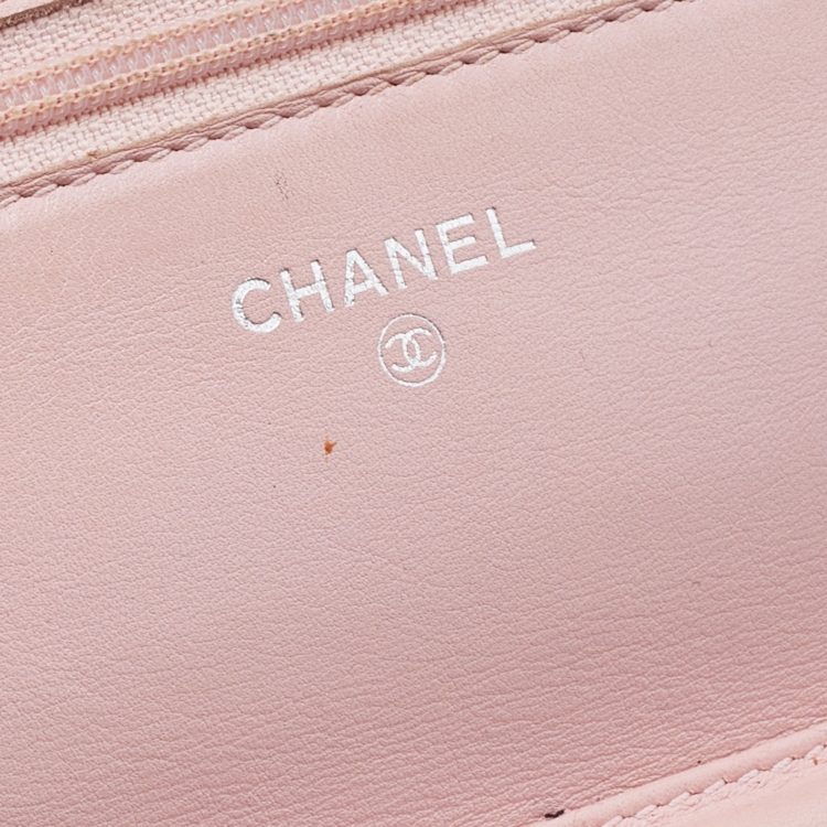 Pre Owned Chanel Pink Caviar Leather Timeless CC WOC Clutch Bag