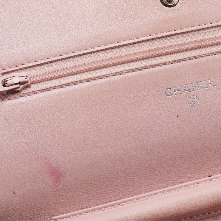 Pre Owned Chanel Pink Caviar Leather Timeless CC WOC Clutch Bag