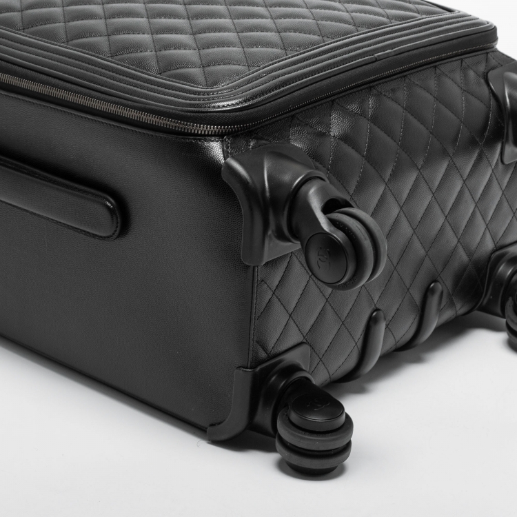 Pre Owned Chanel Black Quilted Caviar Leather Coco Case Trolley