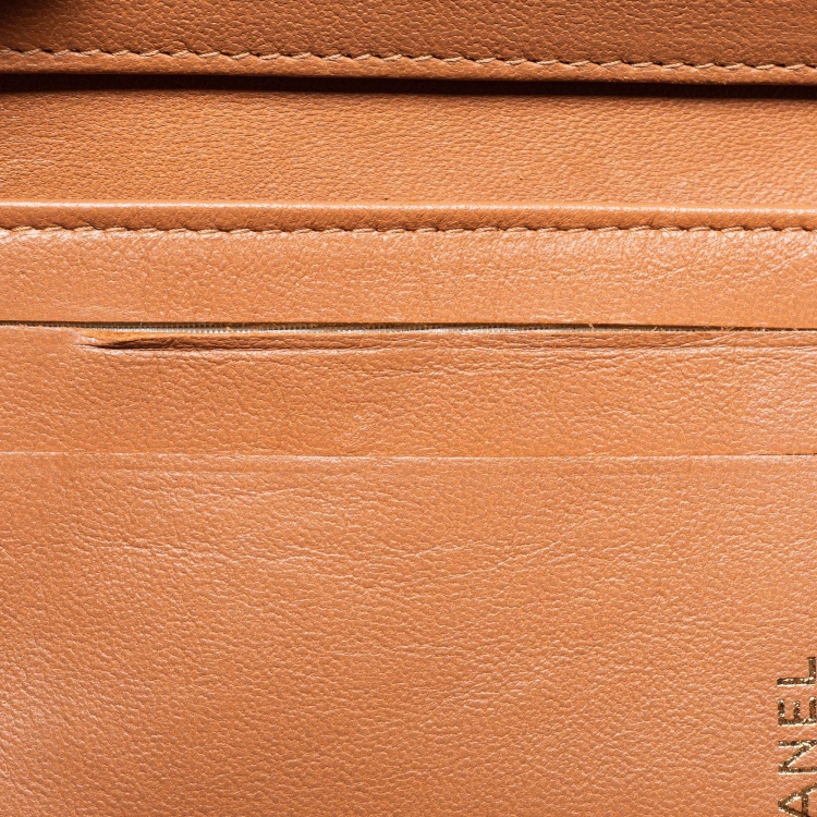 Pre Owned Chanel Brown Quilted Leather CC Bifold Card Case