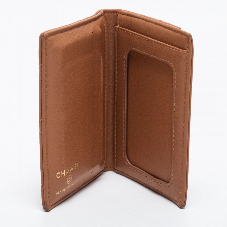 Pre Owned Chanel Brown Quilted Leather CC Bifold Card Case