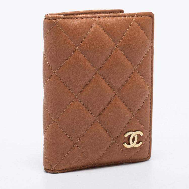 Pre Owned Chanel Brown Quilted Leather CC Bifold Card Case