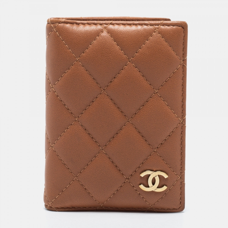 Pre Owned Chanel Brown Quilted Leather CC Bifold Card Case