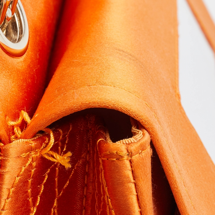 Pre Owned Chanel Orange Crocodile Quilted Satin 2.55 Reissue Classic 225 Flap Bag