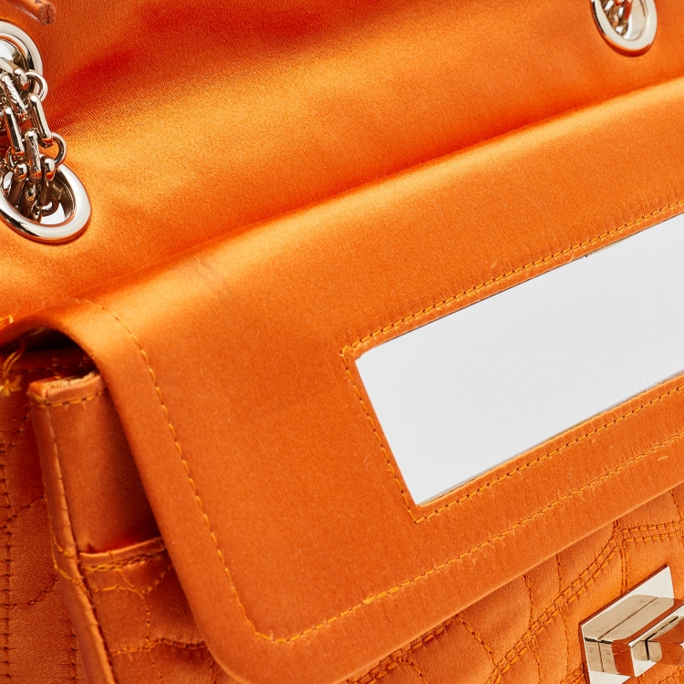 Pre Owned Chanel Orange Crocodile Quilted Satin 2.55 Reissue Classic 225 Flap Bag