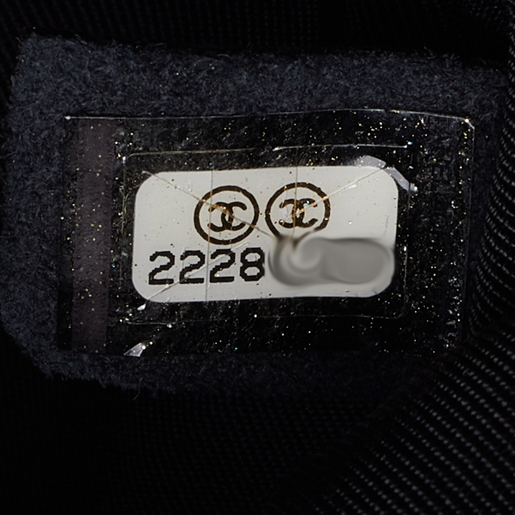 Pre Owned Chanel Black Quilted Leather CC Casual Rock Belt Bag