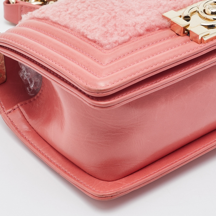 Pre Owned Chanel Rose Pink Leather and Shearling Small Boy Bag