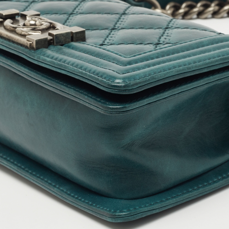 Pre Owned Chanel Green Quilted Leather Small Boy Flap Bag