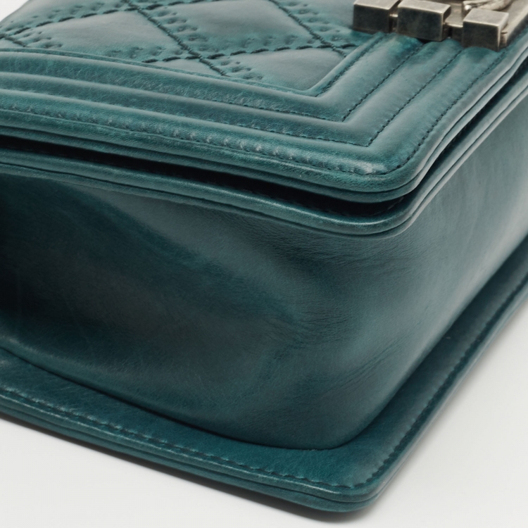 Pre Owned Chanel Green Quilted Leather Small Boy Flap Bag