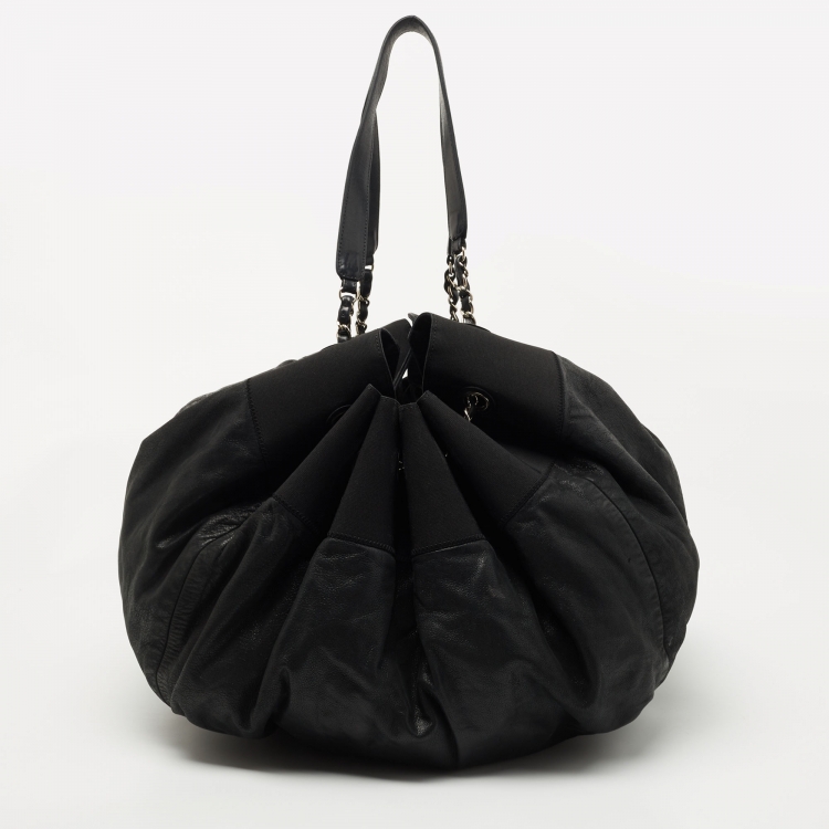 Pre Owned Chanel Black Iridescent Leather and Fabric CC Coco Cabas Hobo