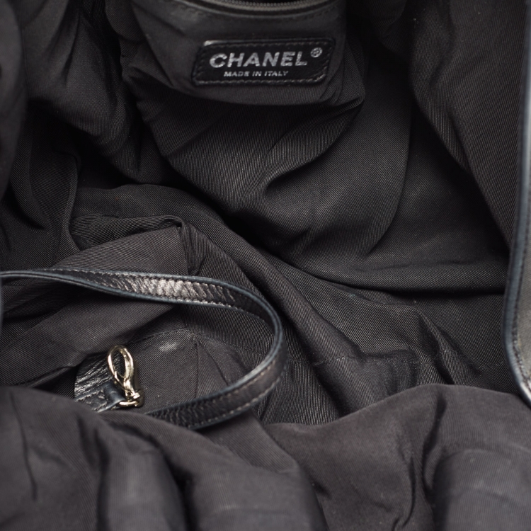 Pre Owned Chanel Black Iridescent Leather and Fabric CC Coco Cabas Hobo