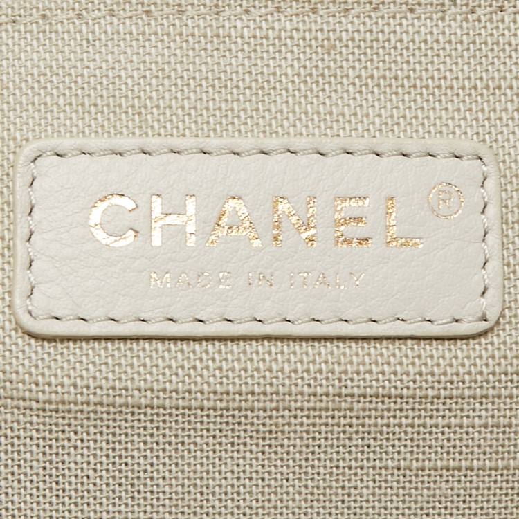 Pre Owned Chanel Black Canvas Small Deauville Tote