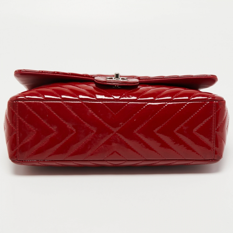 Pre Owned Chanel Red Chevron Patent Leather Maxi Classic Single Flap Bag