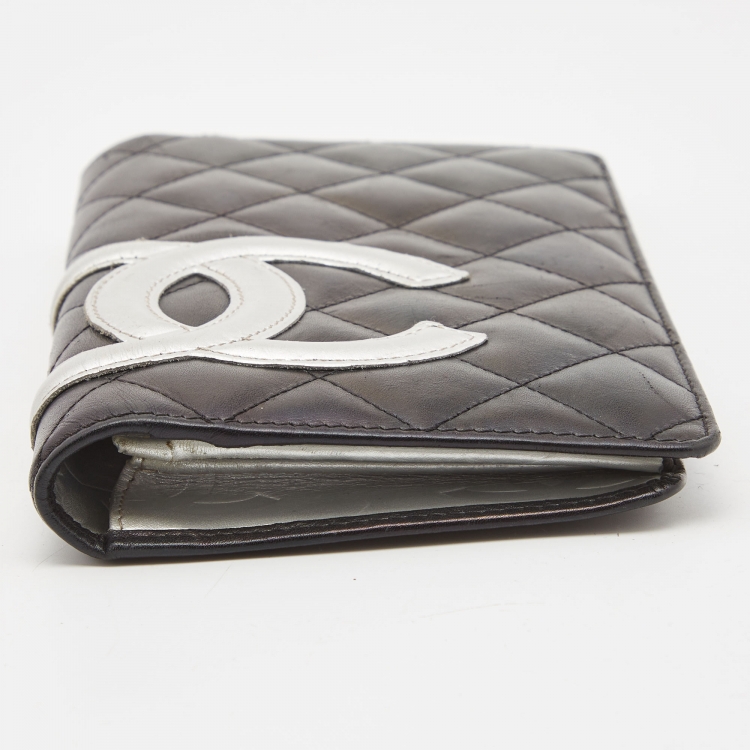 Pre Owned Chanel Black/White Quilted Leather Cambon Ligne Yen Long Wallet