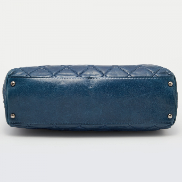 Pre Owned  Chanel Blue Quilted Glazed Leather Large Convertible Boy Bag