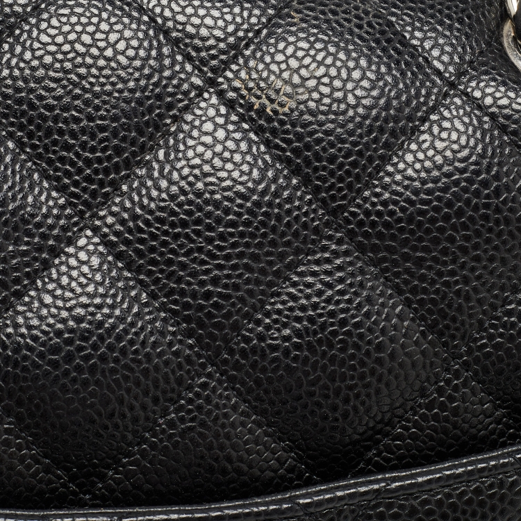 Pre Owned Chanel Black Quilted Caviar Leather Jumbo Classic Single Flap Bag