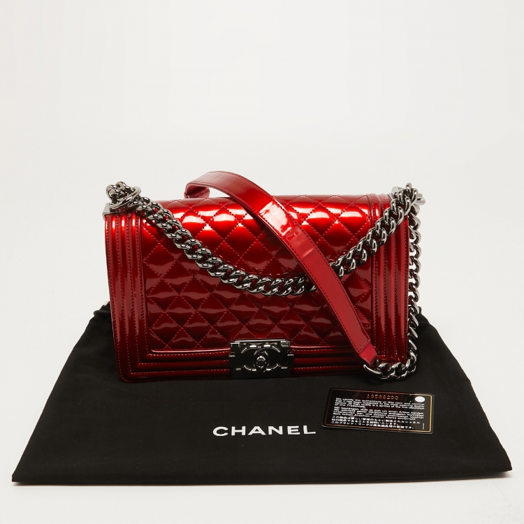 Pre Owned Chanel Red Quilted Patent Leather Medium Boy Bag