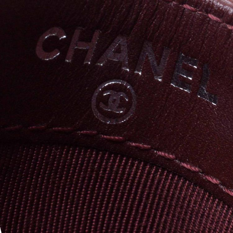 Pre Owned Chanel Burgundy Quilted Caviar Leather Classic Card Holder