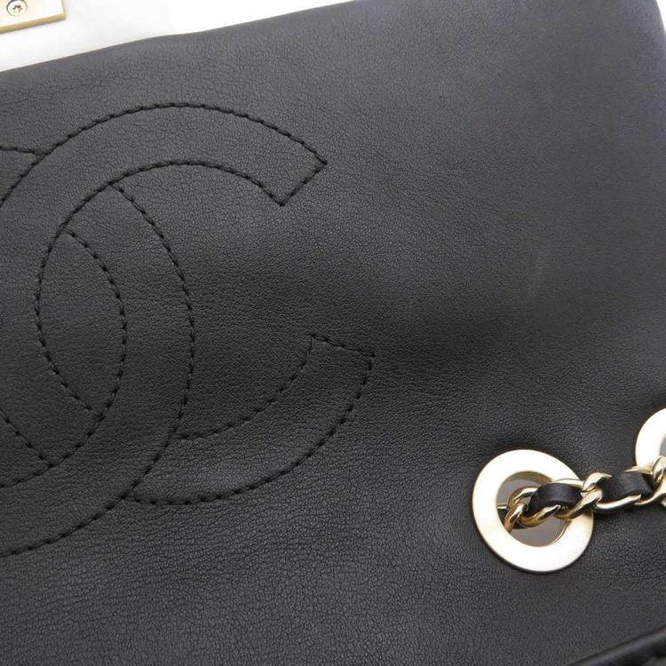 Pre Owned Chanel White/Black Lambskin vintage flap bag