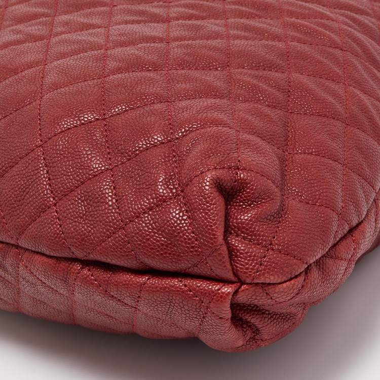 Pre Owned Chanel Red Quilted Caviar Leather CC Drawstring Hobo