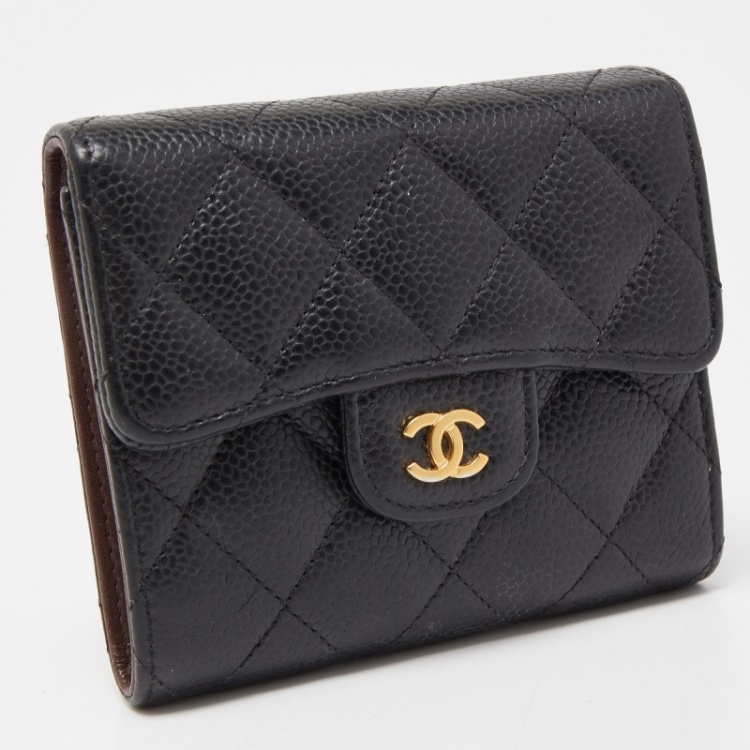 Pre Owned Chanel Black Quilted Caviar Leather Classic Trifold Wallet