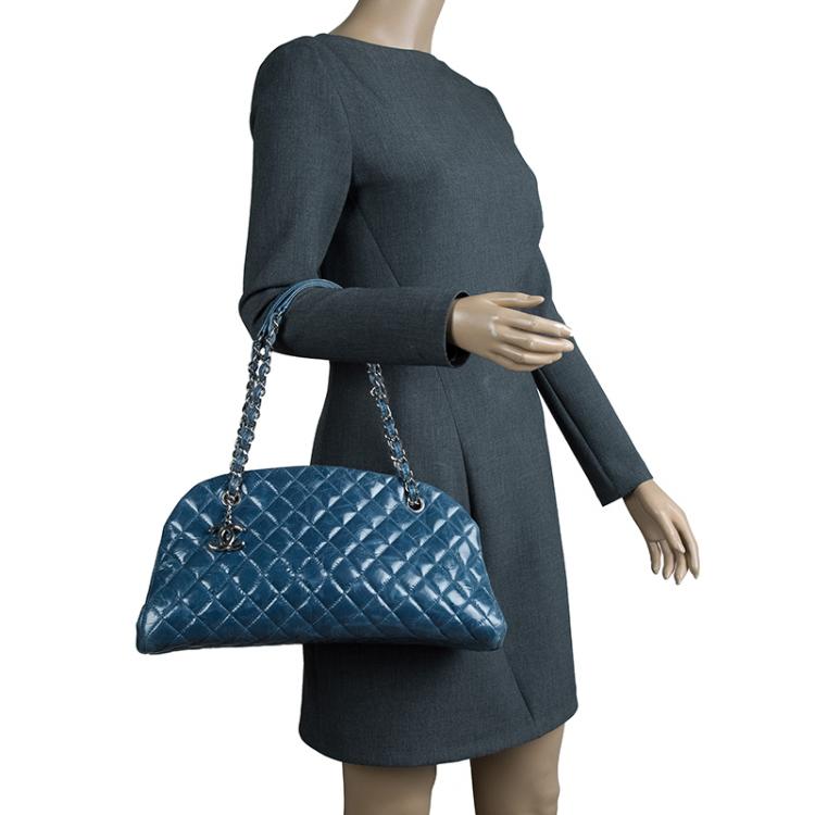 Pre Owned Chanel Blue Quilted Glazed Crackled Leather Medium Just Mademoiselle Bowling Bag