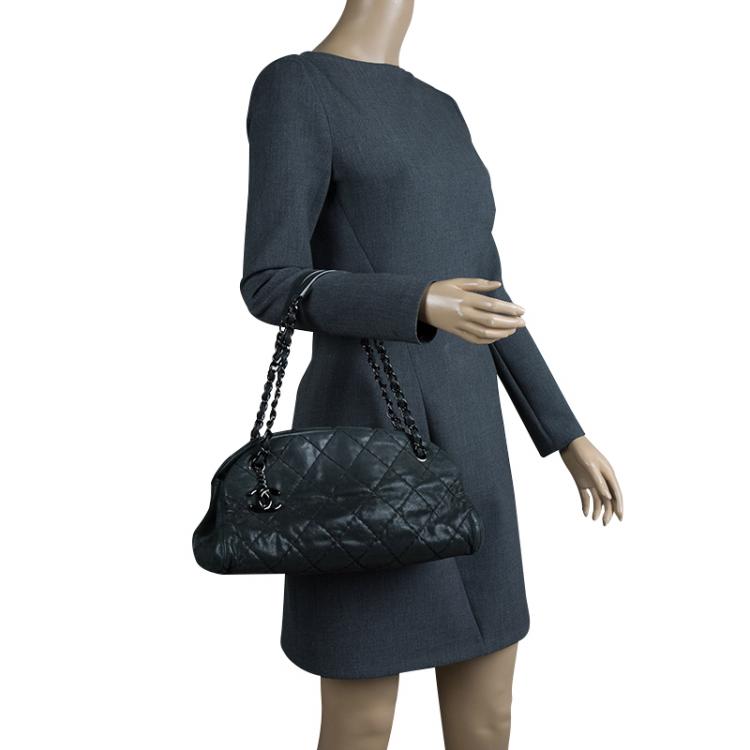 Pre Owned Chanel Black Quilted Iridescent Leather Medium Just Mademoiselle Bowling Bag