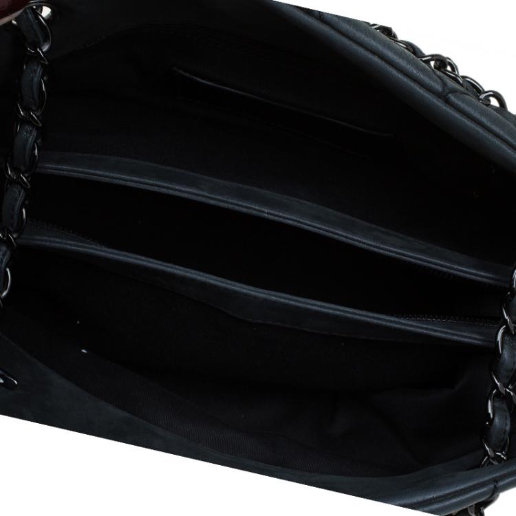Pre Owned Chanel Black Quilted Iridescent Leather Medium Just Mademoiselle Bowling Bag