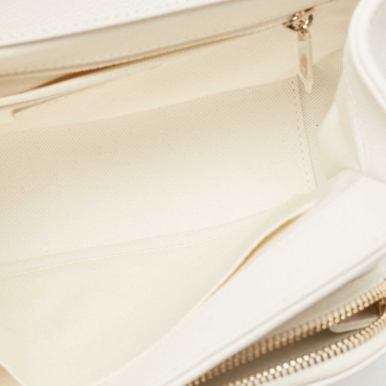 Pre Owned Chanel White Quilted Caviar Leather Medium Business Affinity Top Handle Bag